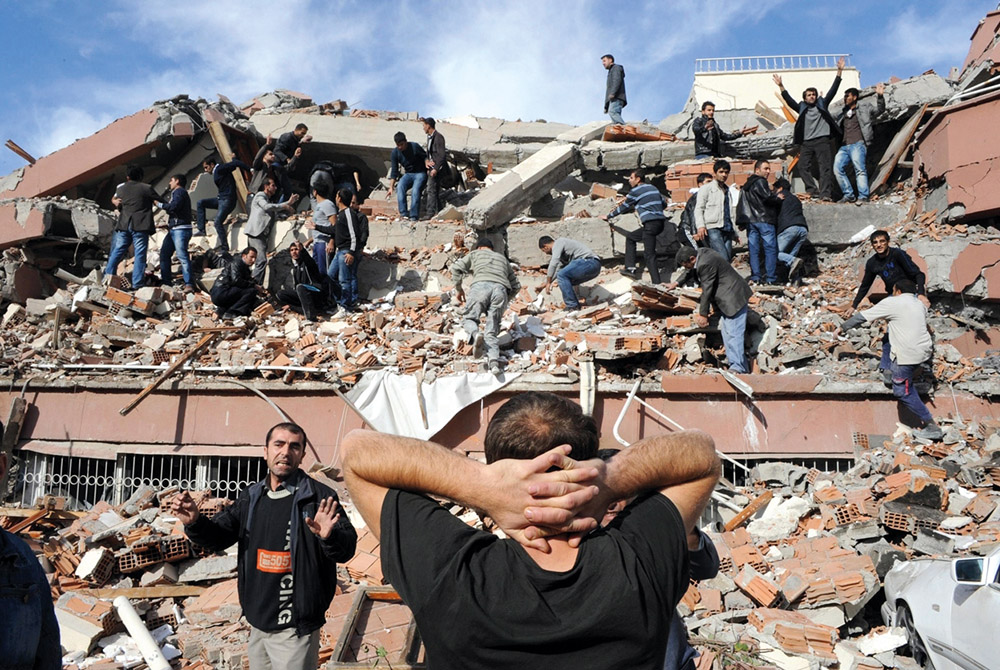 Marmara Depremi'nde yakınlarını kaybedenlerden DNA testi başına 1400 lira  isteniyor' | soL Haber Portalı