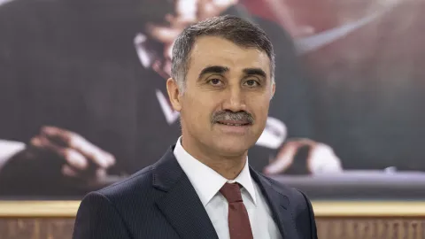 Yeni YSK Başkanı Serdar Mutta kimdir: Kıbrıs diploması, Hakyol tarikatı desteği...