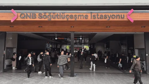 Söğütlüçeşme'den sonra adı da satıldı: İstasyona bir bankanın adını verdiler