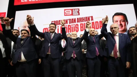 Saadet Partisi kongresinin iptali ve kayyım talebi reddedildi