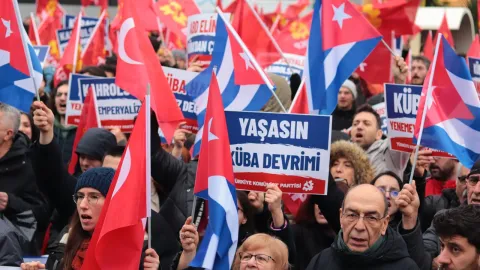 TKP: ABD’nin saldırganlığı karşısında Küba’nın yanındayız!