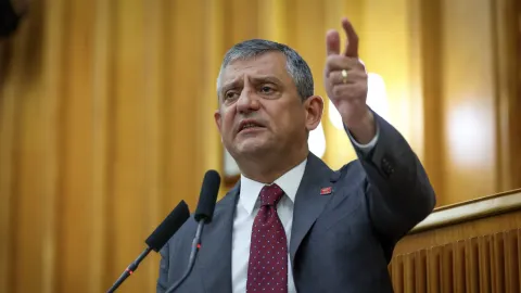 Özgür Özel, AKP'li siyasetçinin kendisine attığı mesajı paylaştı: 'Cumhurbaşkanımızın ilgisi yok, Akın Gürlek ve çevresi yapıyor'