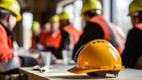 Patronların Ensesindeyiz’den Rönesans şantiyesindeki iş cinayetine tepki: Sorumlular hesap vermeli