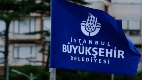 İBB'ye yeni operasyon: 12 gözaltı