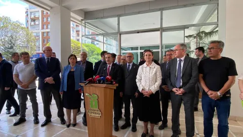 Tepebaşı Belediyesi’ne yönelik yolsuzluk soruşturmasında 60 şüpheli için gözaltı kararı; 25 kişi gözaltında, gömülü gizli odada kripto cihazları bulundu