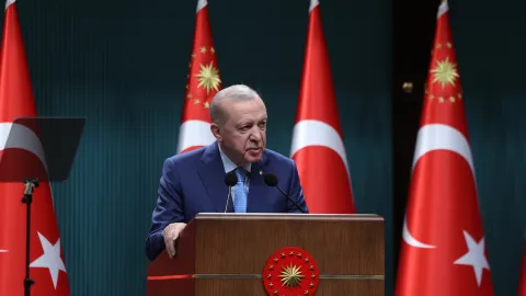 Erdoğan'ın enflasyon bilmecesi: TOBB'da destek istedi, kabinede 'vahşi kapitalizm' dedi, savaşı bahane edip halktan sabır bekledi