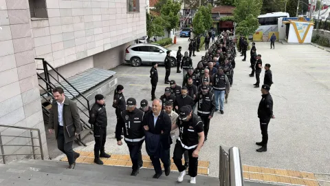 CHP'li Tepebaşı Belediyesi çalışanlarıyla ilgili soruşturmada 15 tutuklama