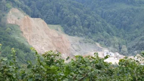 Kızanlık’ta taş ocağı mücadelesi: Belediye Başkanı ’17 kurum onayladı’, halk ‘bize sorulmadı’ diyor