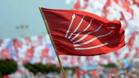 AKP'den CHP'ye kayyım: Mutlak butlan kararı çıktı, Kılıçdaroğlu'nun partinin başına geçmesine karar verildi