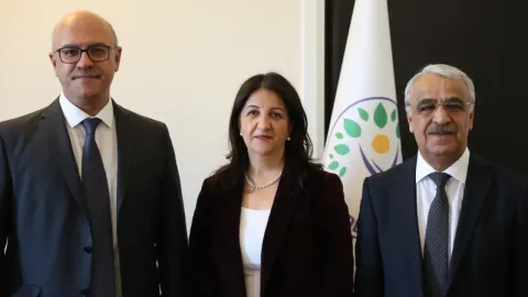 DEM Parti İmralı heyeti adaya gitti