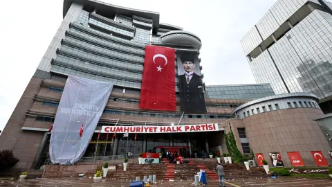 Kılıçdaroğlu Genel Merkez'i, Özel Meclis'i işaret etti: Mutlak butlan sonrası CHP'de neler oluyor?