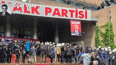 Teokratik faşizmin yükselişi, kurumların çöküşü