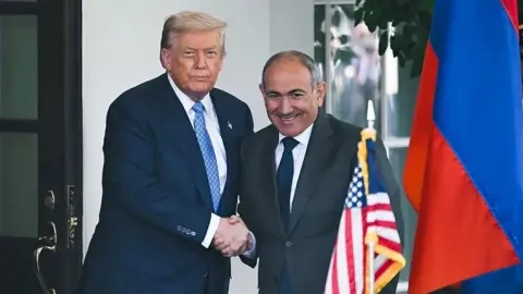 Trump'ın Güney Kafkasya hamlesi: Paşinyan'a seçim öncesi destek