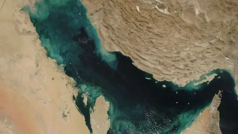 Basra Körfezi'nde patlama sesi: 'İran Silahlı Kuvvetleri düşmana ait bir hava aracını düşürdü'