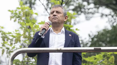 Özgür Özel: Parti Meclisi’nin toplanması için 12 üyenin imzası yeterli