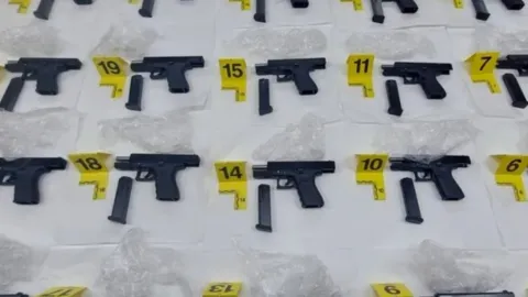Yunanistan'da 'hayalet silah' operasyonu: İzler Daltonlar ve Bayğaralar çetelerine uzandı