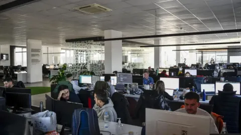 İsrail'de yüksek teknoloji sektöründeki değişimleri simgeleyen grafiksel bir temsil