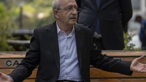 Kemal Kılıçdaroğlu'nun bir basın toplantısındaki görüntüsü