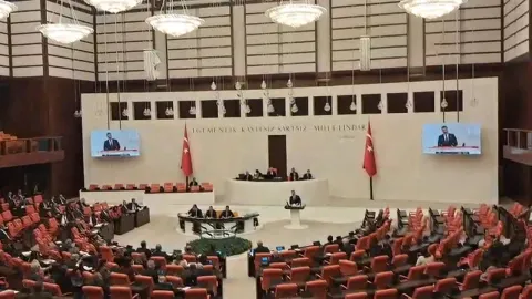 TBMM Genel Kurulu'nda CHP milletvekillerinin protestosu