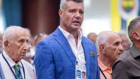 Sadettin Saran mahkeme salonu çıkışı veya portre görseli