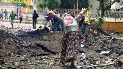 Reyhanlı bombalı saldırıları davasında mahkeme salonundan bir görüntü veya adliye binası.