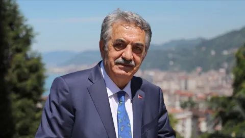 AKP Genel Başkan Yardımcısı Hayati Yazıcı’dan yeni anayasa ç