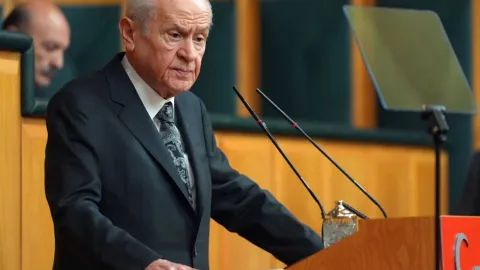 MHP Genel Başkanı Devlet Bahçeli konuşma yaparken