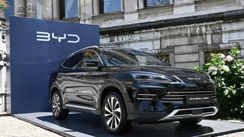 Çinli otomotiv devi BYD Türkiye’deki yatırımını as