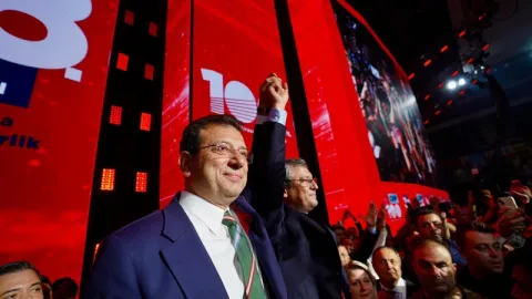 Yeni Osmanlı, mutlak butlan ve krizin arka planı: CHP’de kim