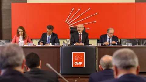 CHP'de MYK bugün tekrar toplanıyor: 'İhraçlara hız