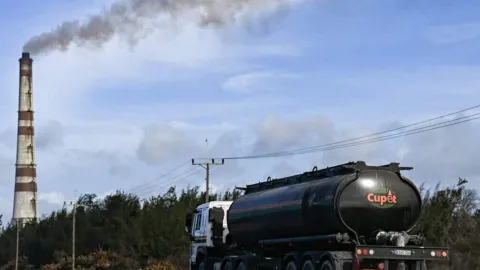ABD'nin yaptırım kararı sonrası Küba'nın devlet petrol şirketi Cupet'in hedef alınması.