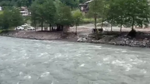 Rize'de AFAD botunun alabora olduğu kaza yerinden genel bir görünüm.