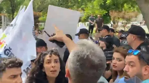 Özel sektör öğretmenlerine polis müdahalesi sırasında çekilmiş bir fotoğraf.