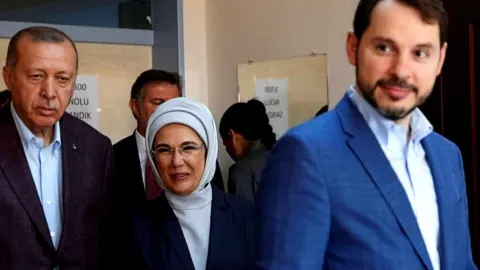 Şamil Tayyar ve Berat Albayrak'ın görselleri yan yana.