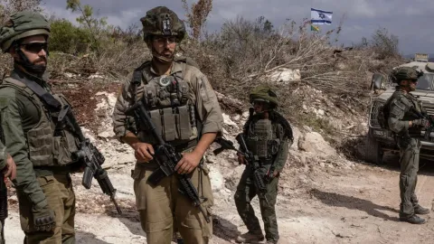 İsrail'in Lübnan sınırındaki askeri hareketliliği devam ediyor