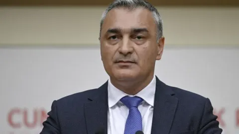 CHP'li Adalar ve Silifke Belediyelerine Operasyon: Kılıçdaroğlu Ekibinden Açıklama