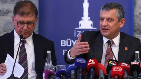 Cemil Tugay'ı yalanladı: İstifasına rızam olmadığını söyledim