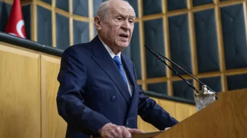 MHP Genel Başkanı Devlet Bahçeli konuşma yaparken