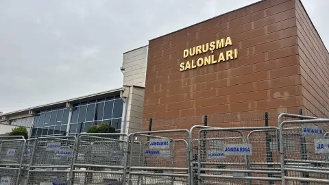 İBB Davası'nda sanıkların emekli maaşları üzerindeki tedbir kaldırıldı.