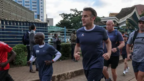 Fransa Cumhurbaşkanı Emmanuel Macron'un NATO Zirvesi için Ankara'ya geleceği ve parkların kapatılacağı iddiaları.