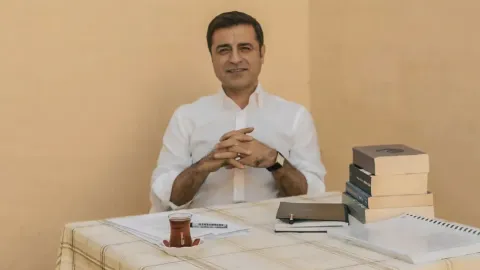 Demirtaş’tan Erdoğan’a çağrı: Butlandan medet umanlara prim verilmemeli