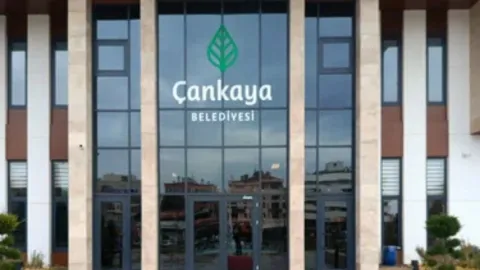 Çankaya Belediyesi binası ve çevresi