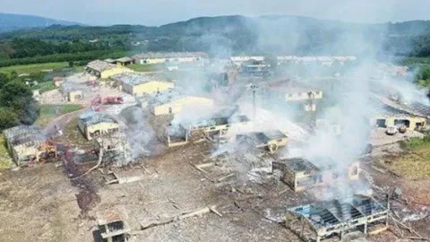 Niğde Bor ilçesindeki havai fişek fabrikası patlaması sonrası olay yeri