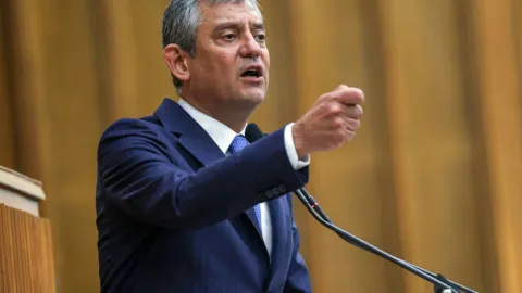 CHP Genel Başkanı Özgür Özel