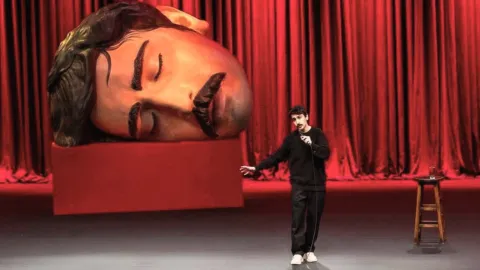 Komedyen Deniz Göktaş