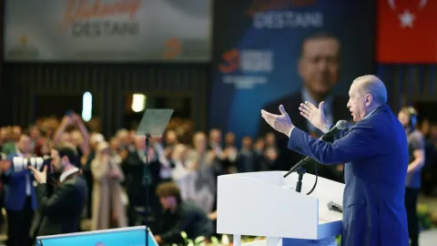 Cumhurbaşkanı Erdoğan partisinin toplantısında konuşma yapıyor