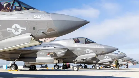 ABD ordusuna teslim edilen F-35 savaş uçağı