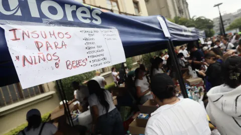Venezuela'daki deprem sonrası arama kurtarma çalışmaları