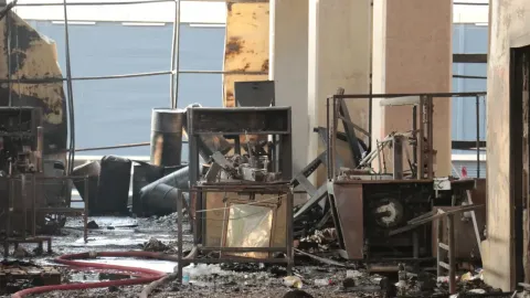 Dilovası'ndaki fabrika faciası sonrası olay yeri incelemesi