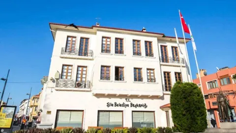 Şile Belediyesi binası önünde adli süreç devam ediyor
